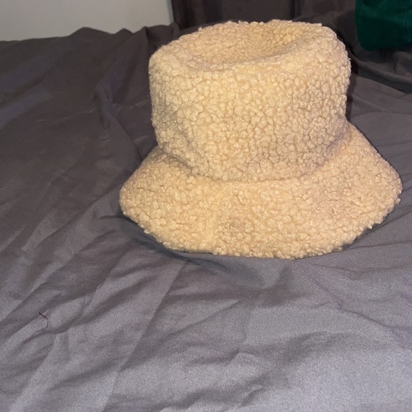 COPY - Sherpa Bucket Hat - Picture 3 of 3